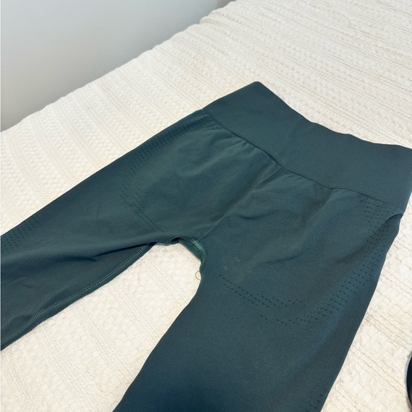 Gymshark Set - Picture 3 of 5